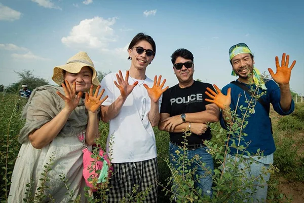 henna in the hand result henna manufacturers and export